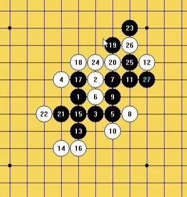 五子棋浦月开局。
十分钟秒变高手，五子棋持黑必胜定式。
如图所示，黑棋第三步走出