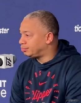 坏了！泰伦卢谈老板鲍尔默：

“我的老板对我有很大的信心，总经理弗兰克也是如此。