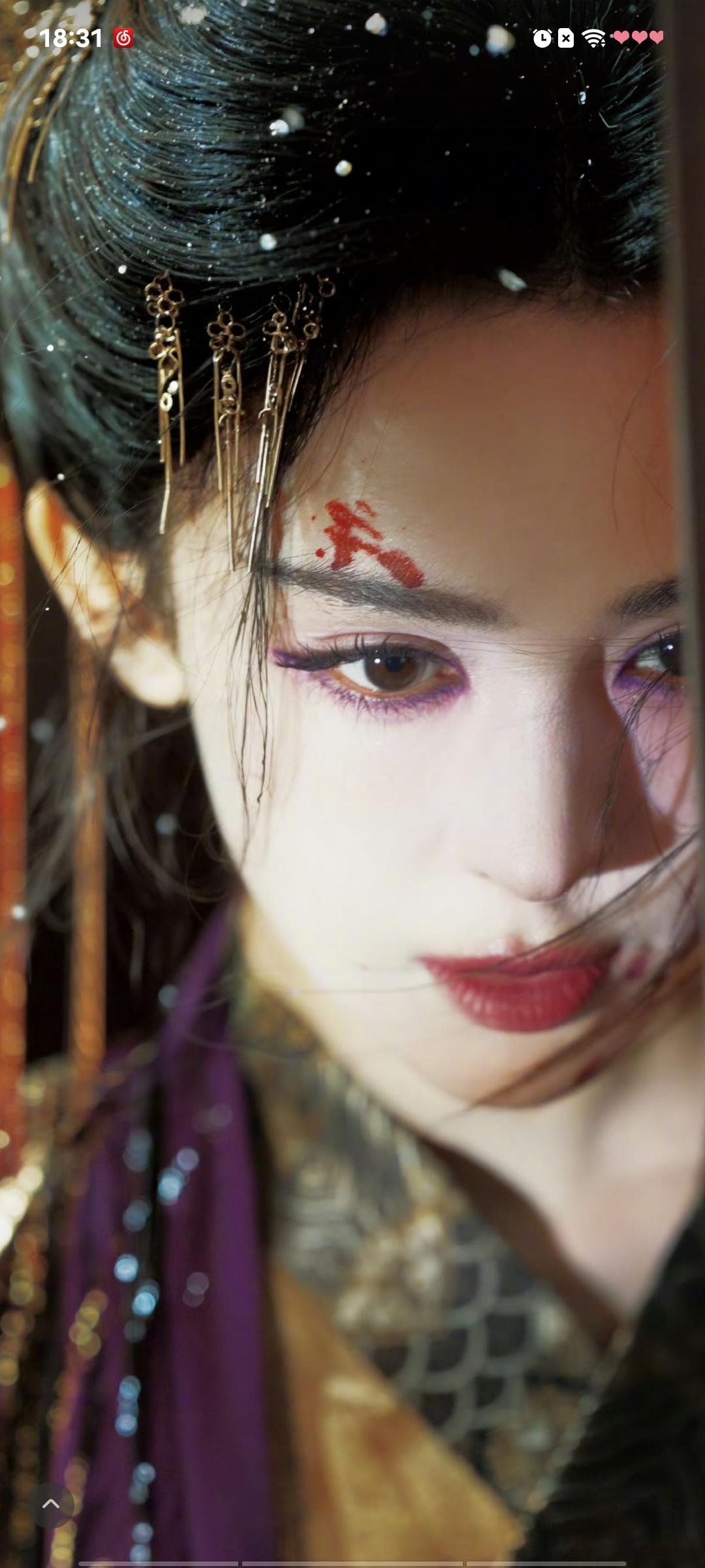 夏弃疾拍的娜扎玉茗茶骨收官写真，从此疯批美强爽大女主有脸了，女皇陛下！...