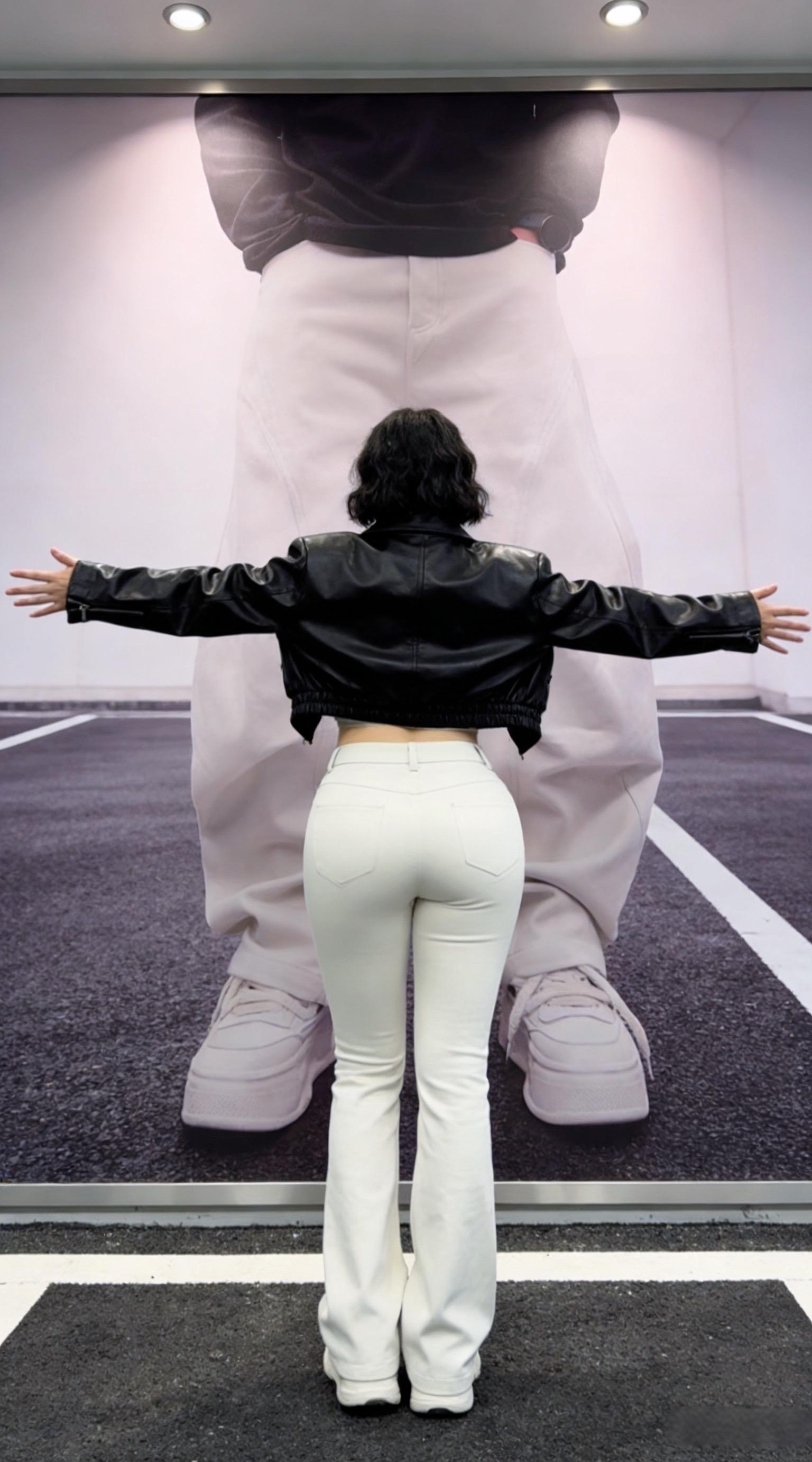 秋冬季加绒加厚拼接垂感阔腿弯刀裤褶皱简约高街水洗牛仔长裤