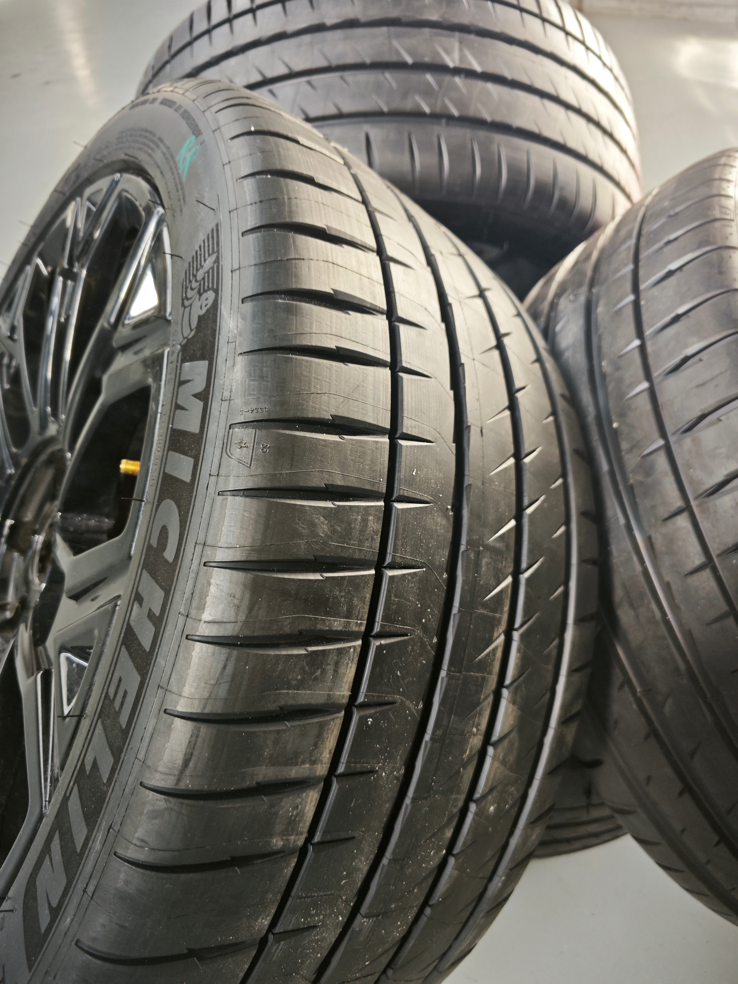 替⑥哥感受一下大新鞋 ​​​