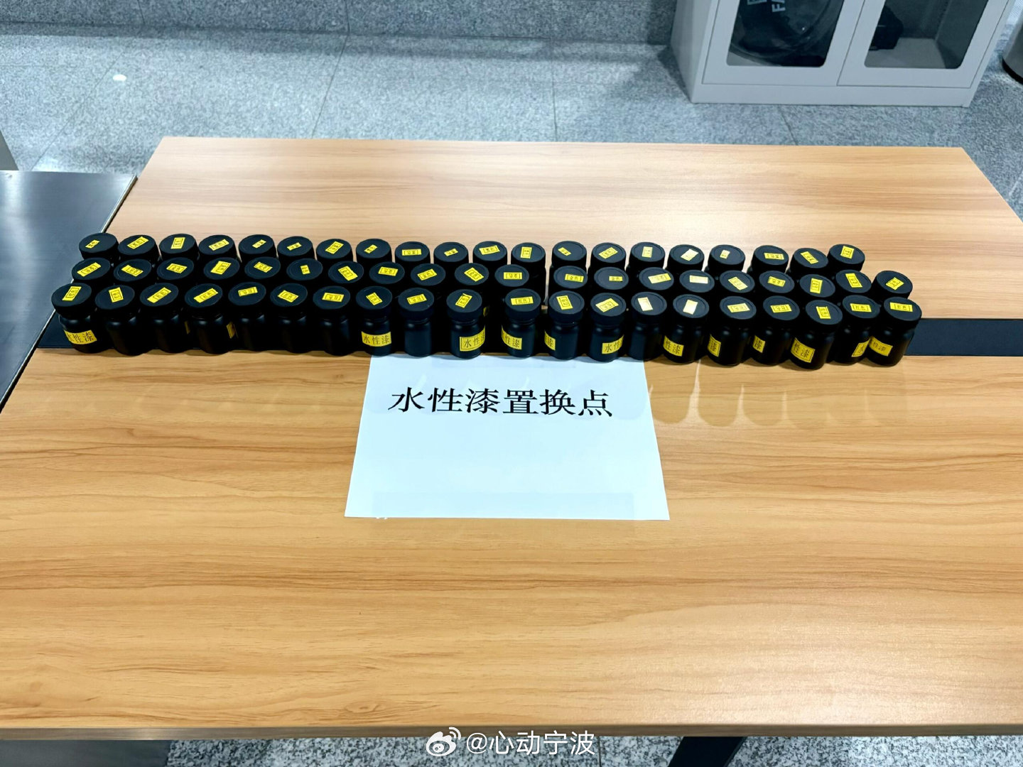 宁波地铁是地铁届的海底捞 网友“Iris running to the hill