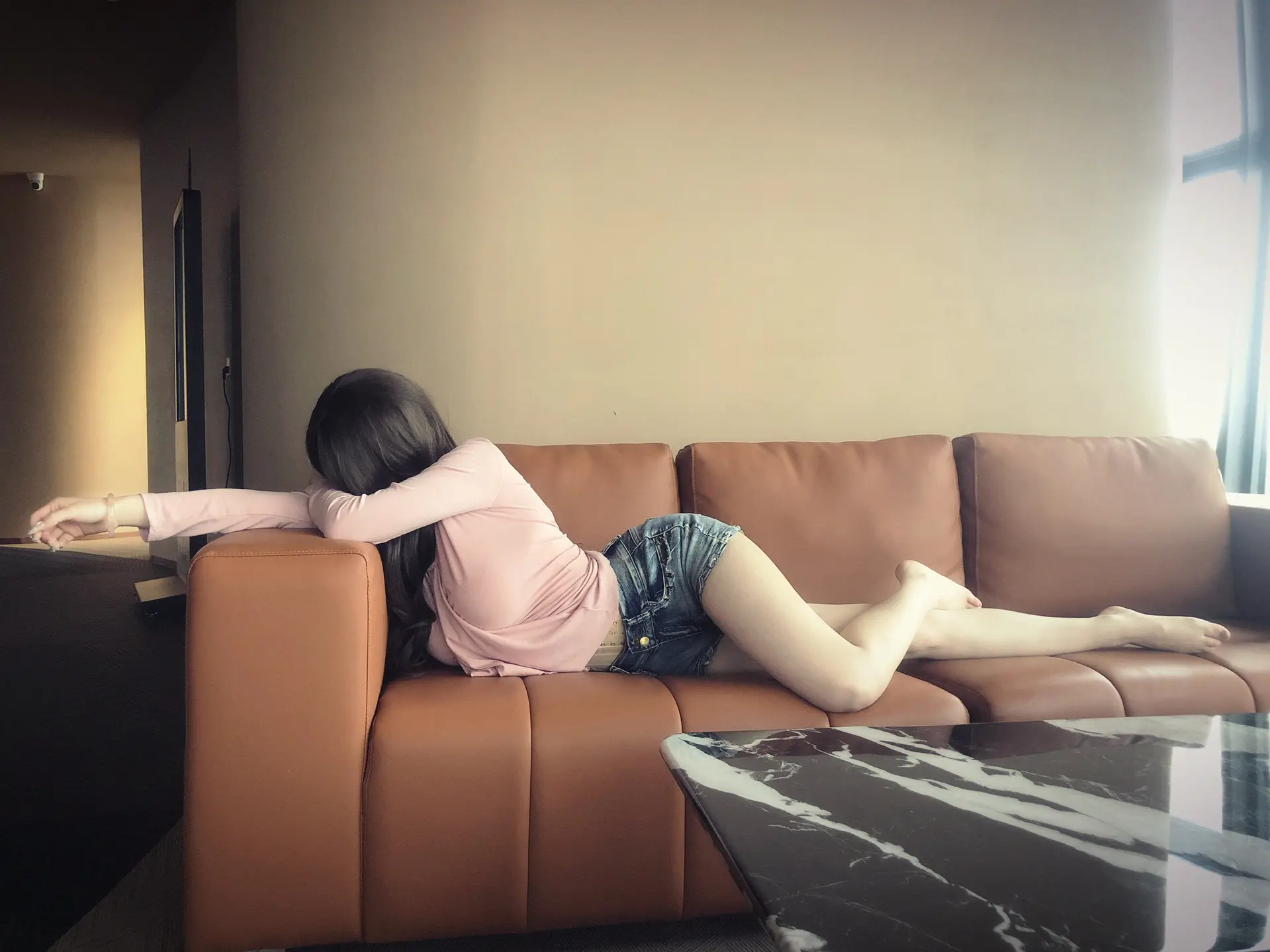 我又泪流满面 你不在我身边