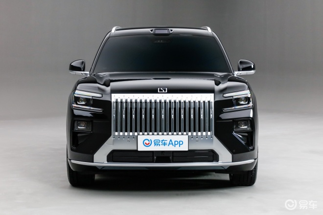 极氪8X实车亮相 提供五款外观车色可选