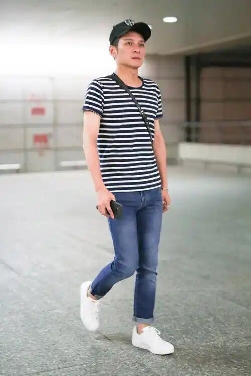 荷兰弟和维嘉长得好像看完对比图直接愣住，维嘉和荷兰弟也太撞脸了 