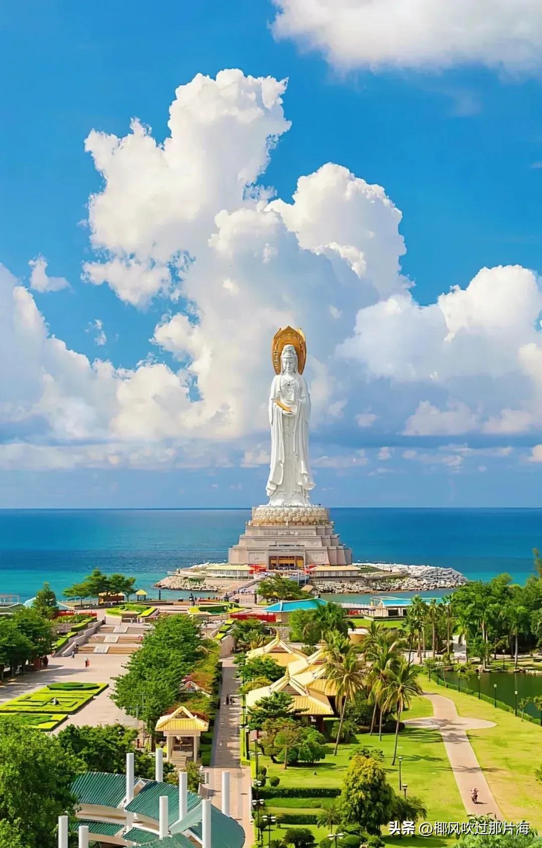 有人说三亚是东北的“飞地”，这话一点不夸张。

每年冬季，涌入海南的东北“候鸟”