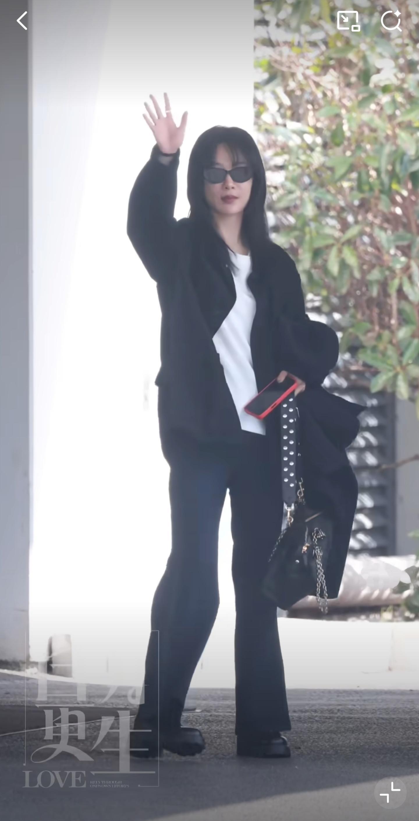 杨紫生图，剧照，精修图，像三个人。