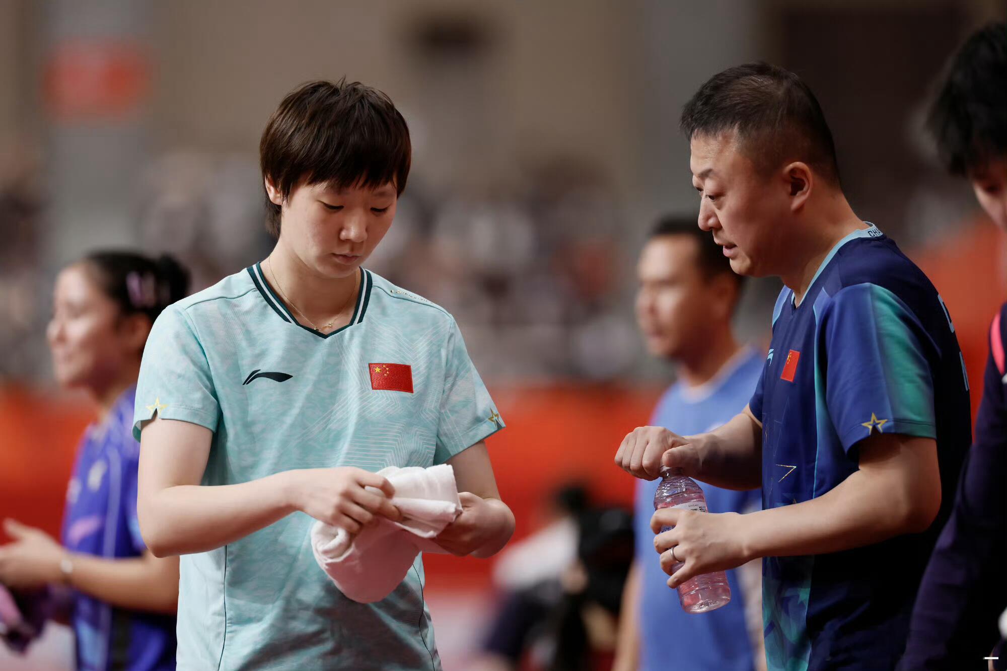 王曼昱对阵申裕斌7战全胜 从青少年赛场打到成人组，从资格赛打到八强，申裕斌的球技
