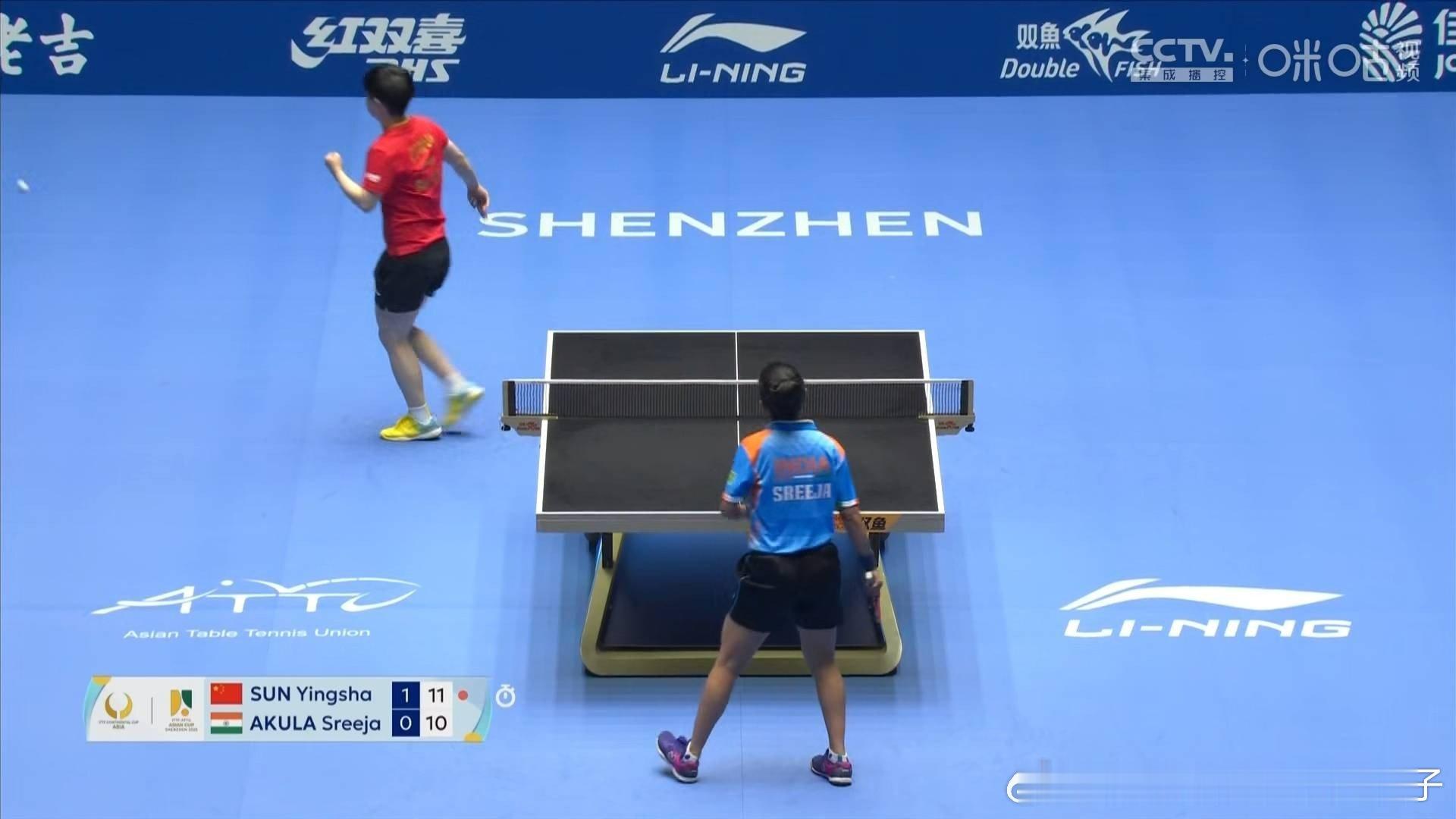 孙颖莎vs阿库拉 孙颖莎12：10阿库拉拿下第二局 大比分二比零 