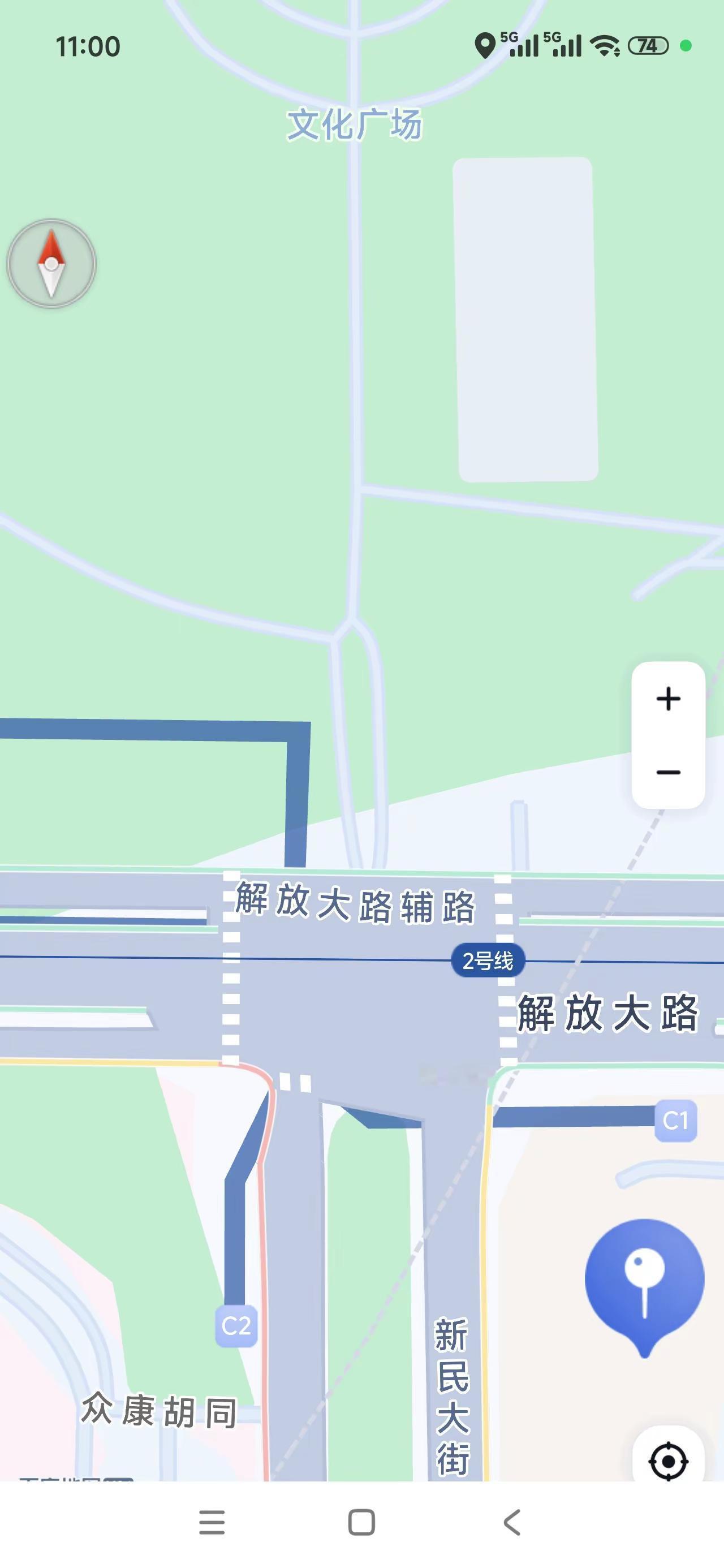 1解放大路辅路直行由东向西，辅路直行灯绿色2解放大路主路直行由东向西，主路直行灯