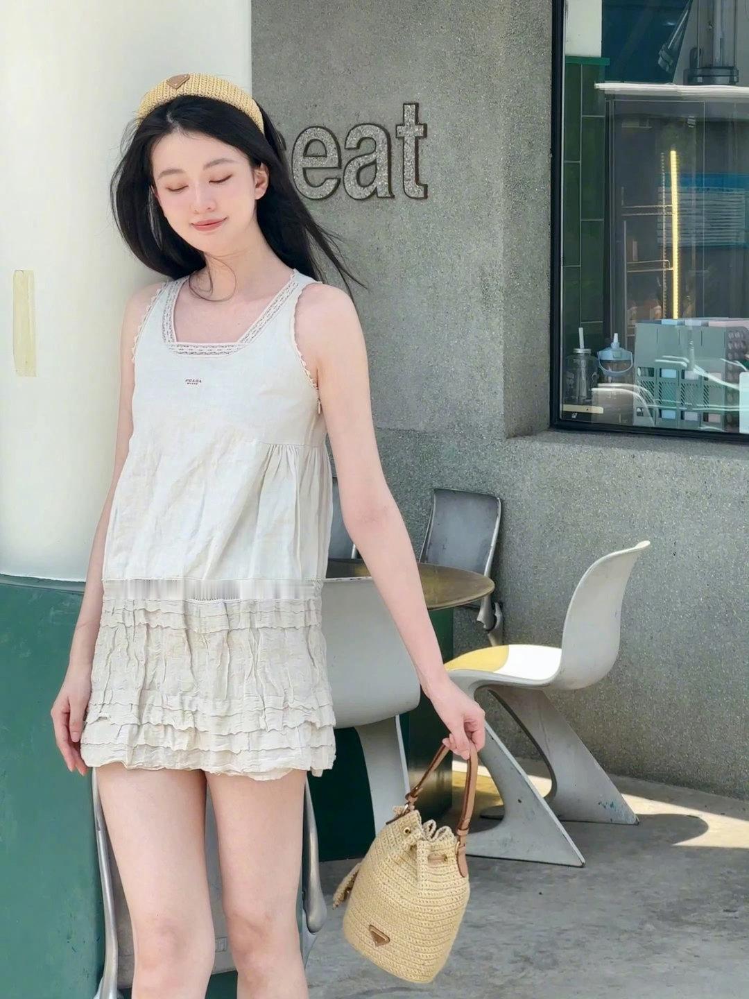 #乔欣 结婚##曝乔欣已秘密结婚#   若乔欣真的秘密结婚，愿她的幸福永远延续，