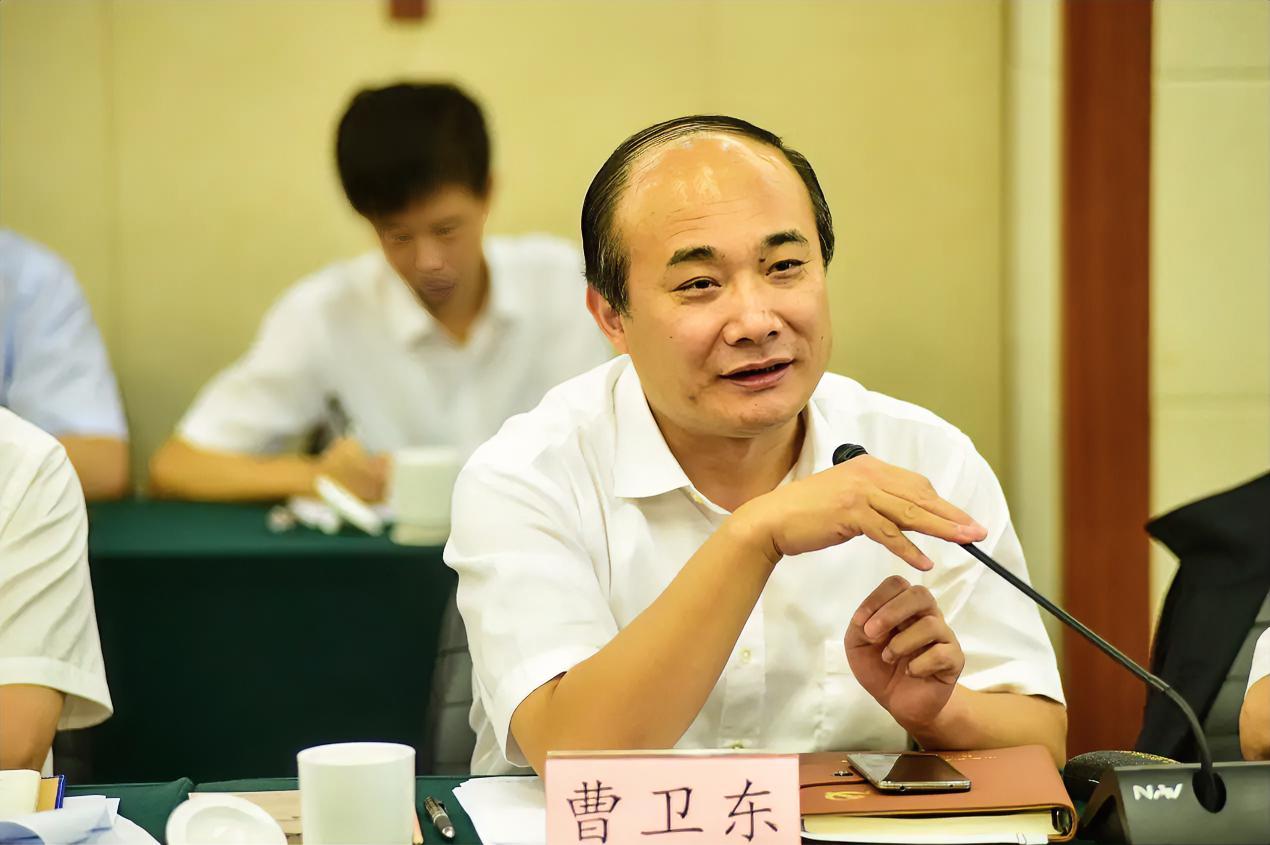 高市早苗加速日本再军事化！曹卫东警告：全部布局直指台海
 
前言
直新闻对时事评