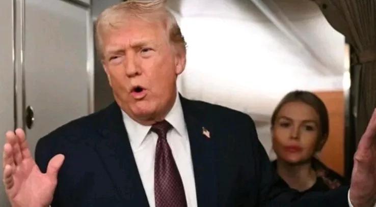 欧洲新闻网报道，当地时间30日，美国总统特朗普在白宫椭圆办公室宣布，华盛顿已通过