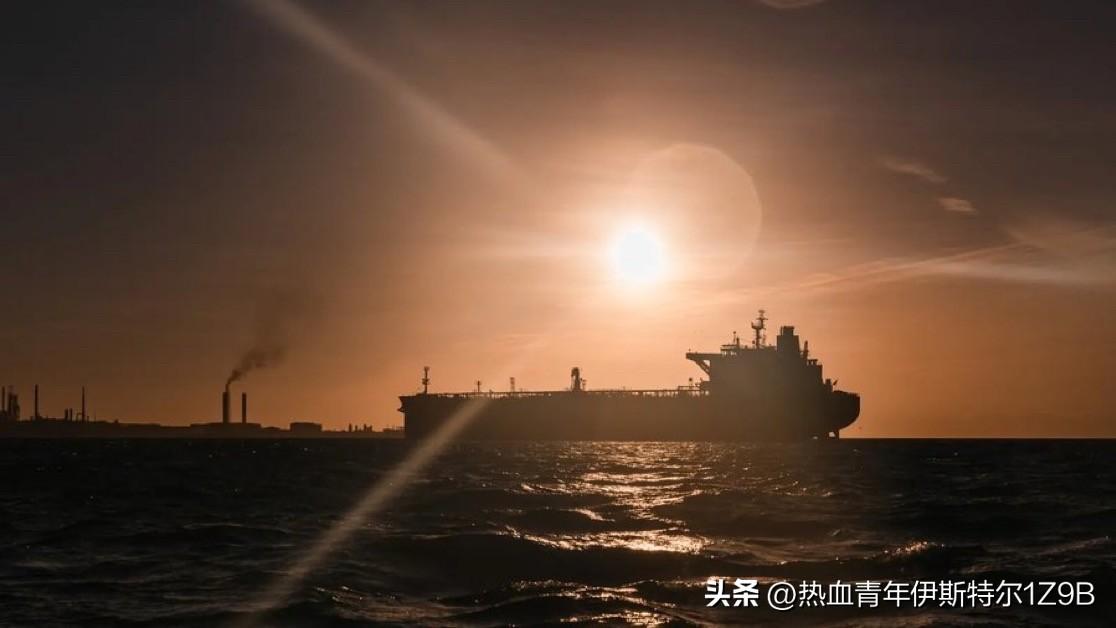 特朗普指示美国海军和其他美军部门做好准备，于周五对伊朗实施“海上封锁”。