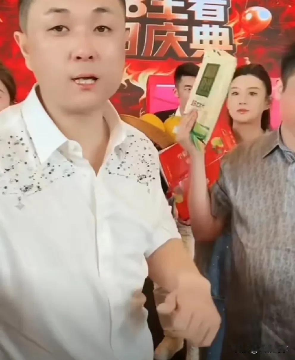 老葛喊话：曾经的老葛你们瞧不起，现在你们高攀不起！

             