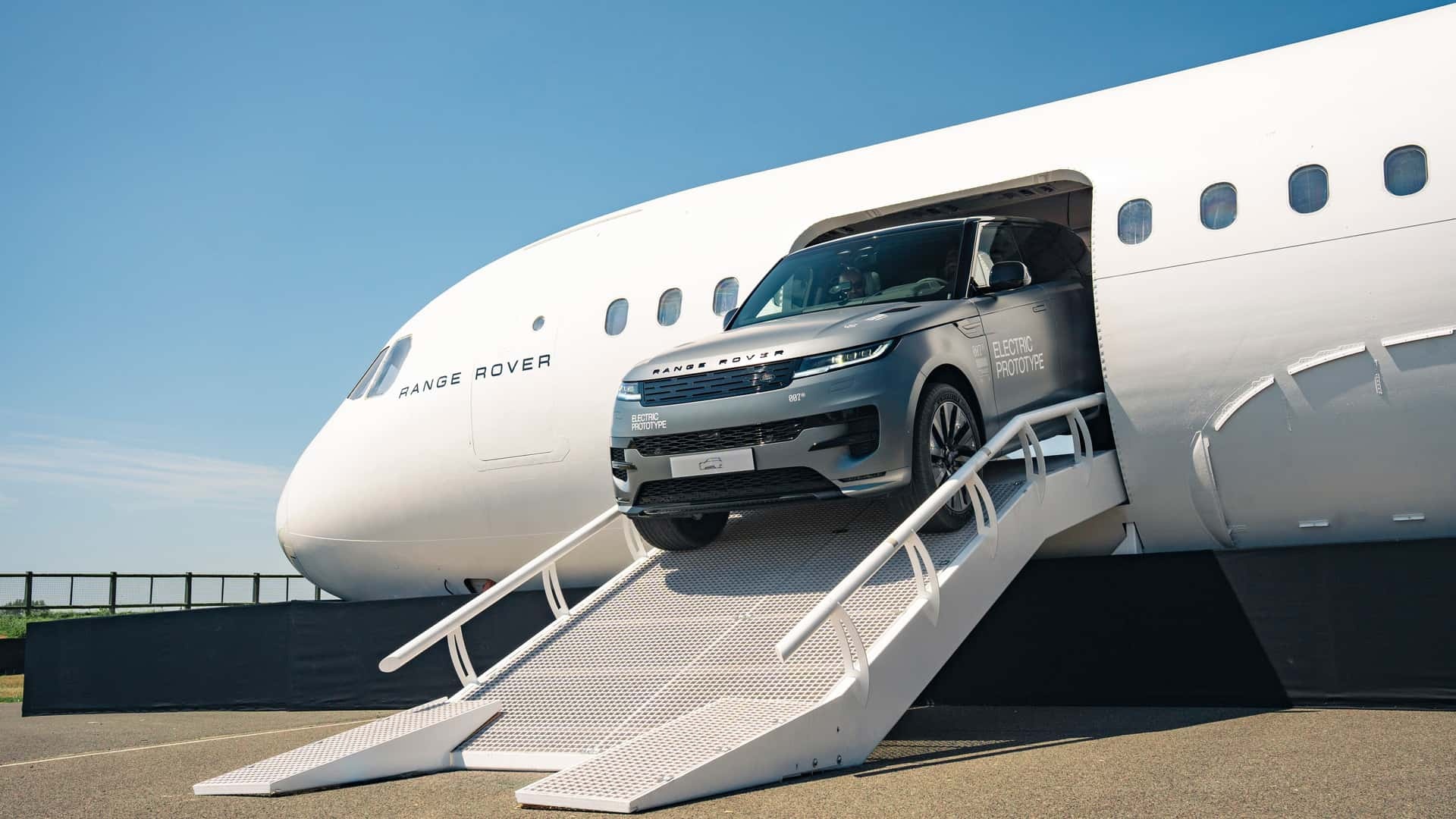 Range Rover Sport Electric prototype 
