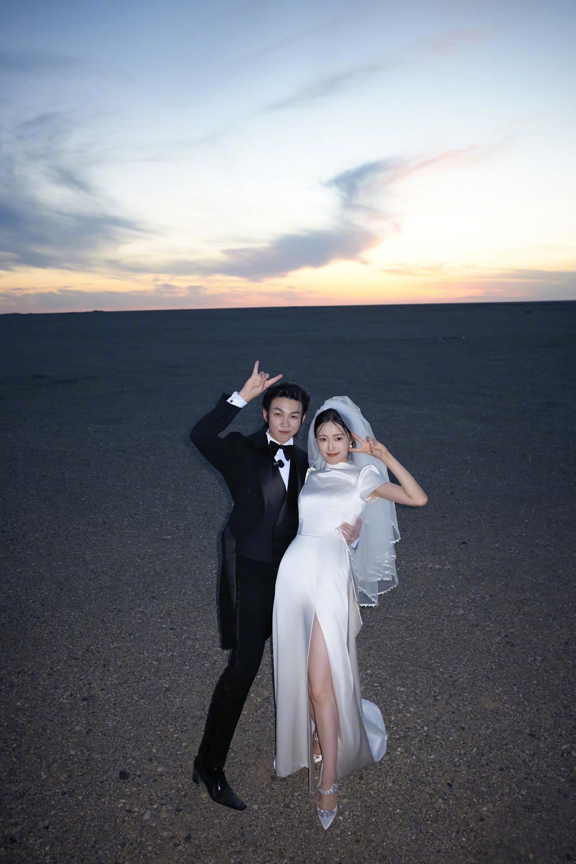 白举纲老婆好漂亮啊 ​​​