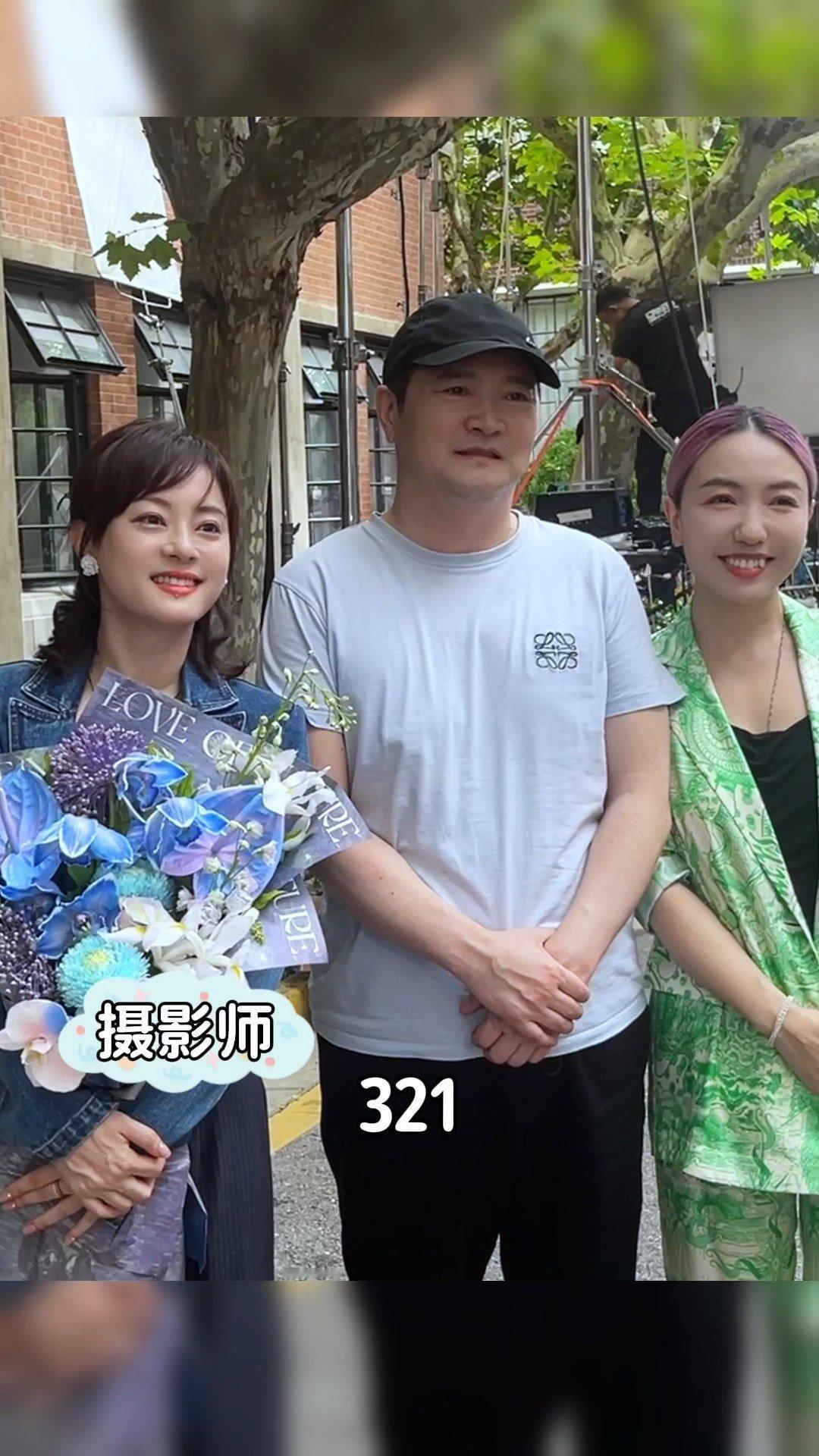 #孙俪新剧长发妆造# 《三十九二十八》昨天杀青了，好久不见孙俪的长发造型了，这部
