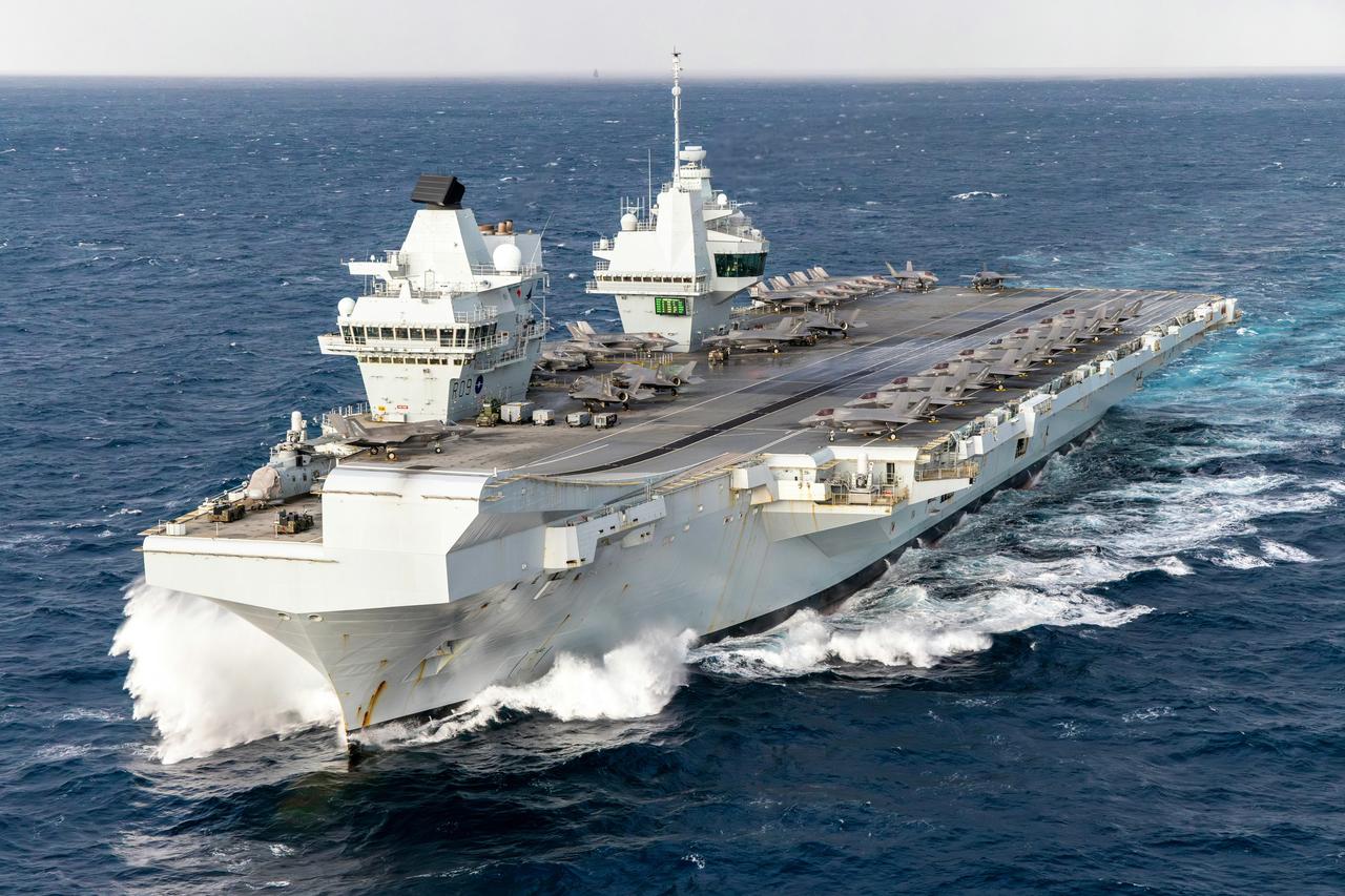 今日舰名：英国🇬🇧皇家海军威尔士亲王号航空母舰组图秀一波，舷号R09，201