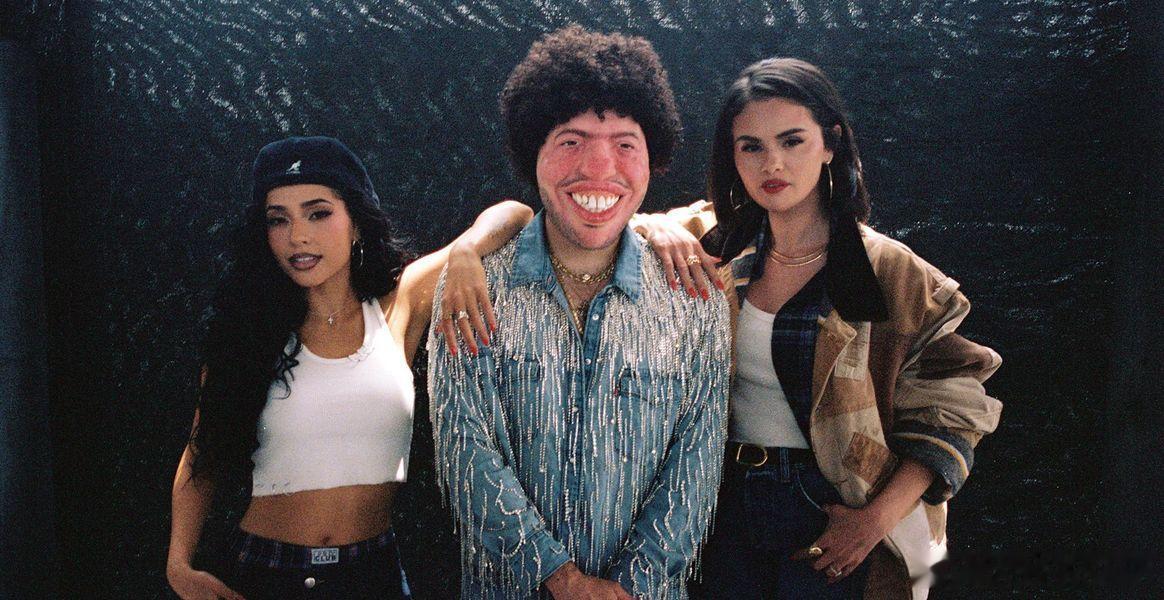 SelenaGomez 赛琳娜戈麦斯和Becky G、Benny blanco为