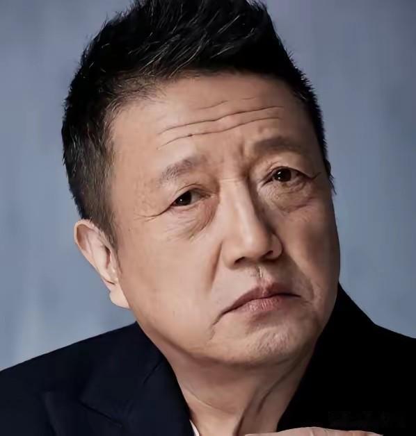 演员秦焰去世了。
他不是死于意外，
也不是死于高龄，而是死于谁也逃不过的疾病。
