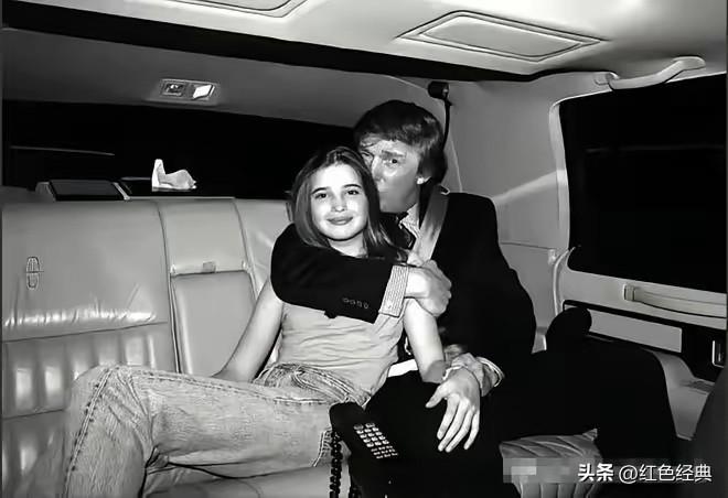 特朗普又被爆出“黑料”！

如果这一条消息属实，特朗普的遮羞布彻底被扯下了！
美