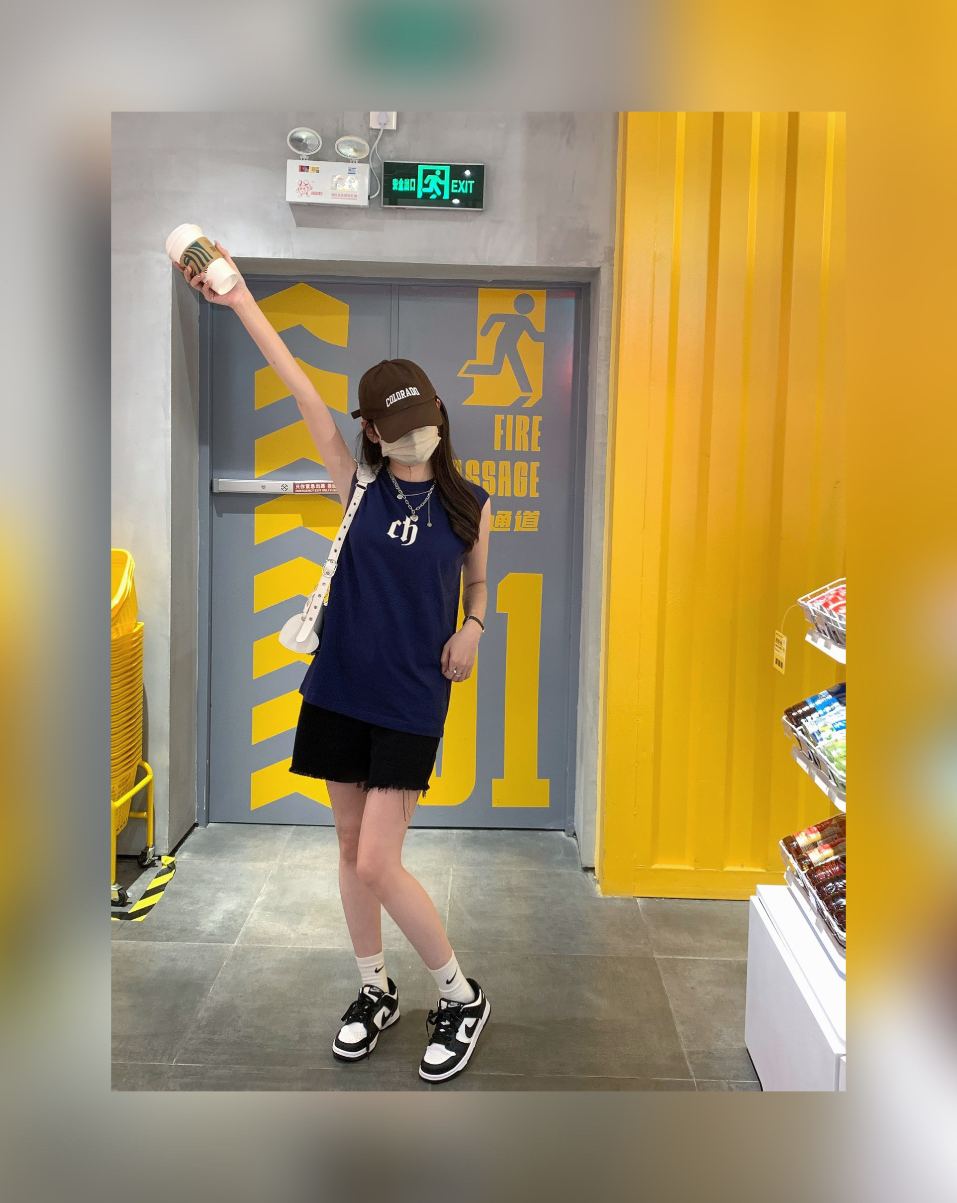 #好物分享#一直觉得穿大背心 真的太有少年感啦～我一到夏天就很爱买Ge种背心穿因