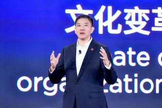 AI竞速,中国企业先行一步。#联想正式发布中国市场首款AIPC产品#在4月18日