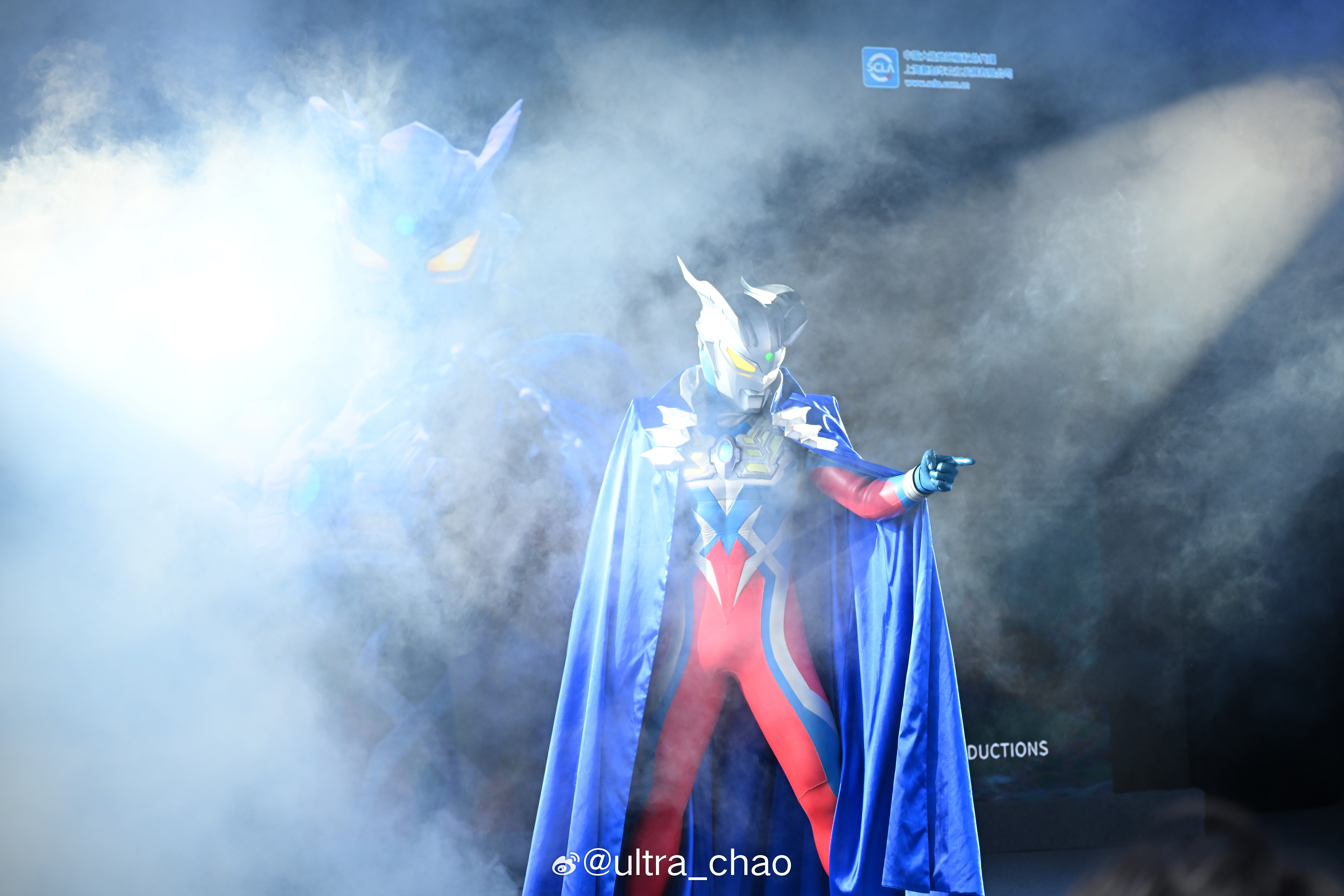 从大屏幕里“走出来”的赛罗【万代南梦宫嘉年华2024】 