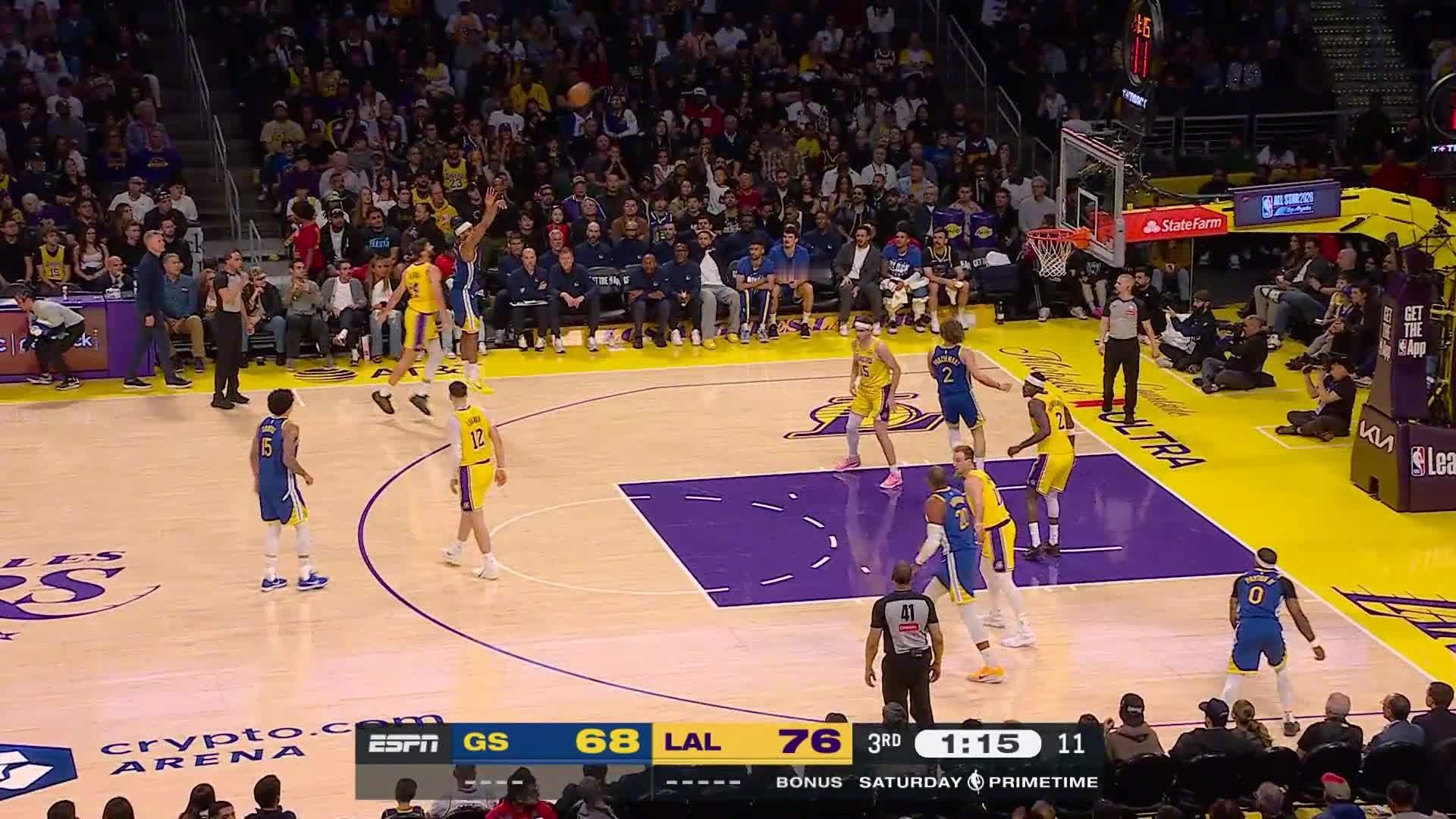 穆迪本场比赛的第四个👌分，目前已拿下20分！勇士vs湖人