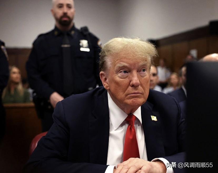 时隔8年，一句“我们原谅了”特朗普与昔日仇人似乎大和解了！迈克尔·科恩是特朗普2