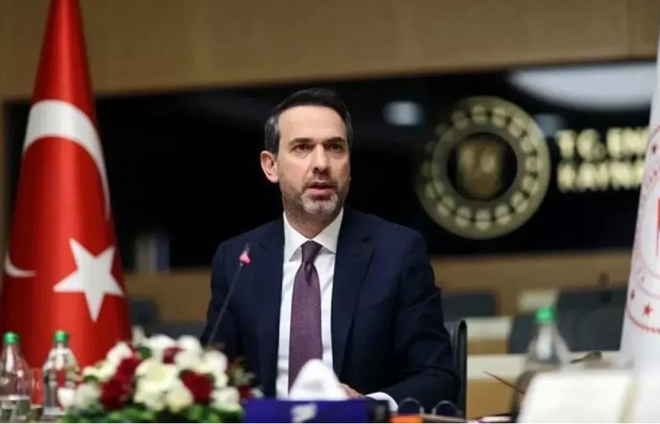 土耳其能源部长阿尔帕斯兰·巴伊拉克塔尔表示，土耳其希望延长与伊朗的天然气供应合同