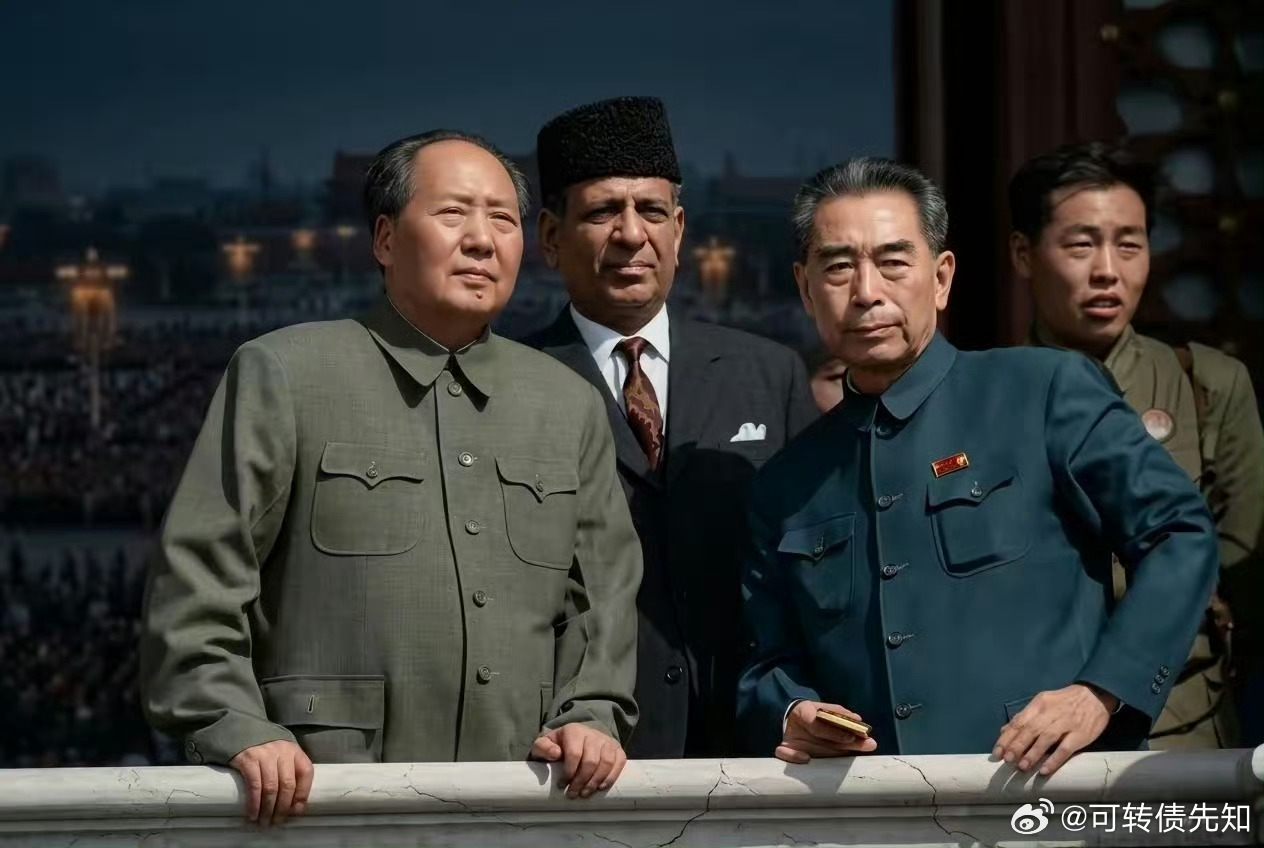 股灾谈不上这里类似去年贸易战挖的坑 ，想起了伟人的一句名言……