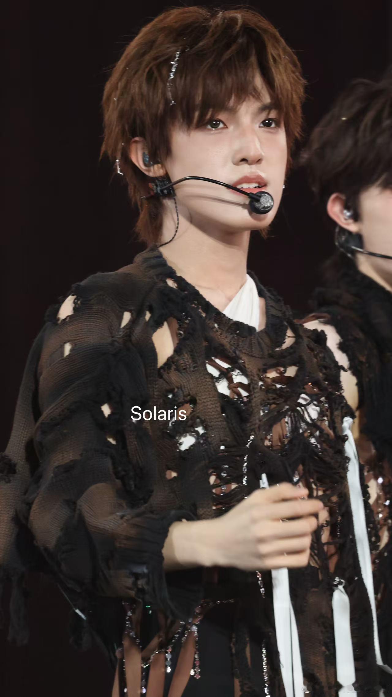 张泽禹课表 谁被张泽禹的贴心狠狠打动了，八小时接力直播怕大家苦等，立刻上线报备出