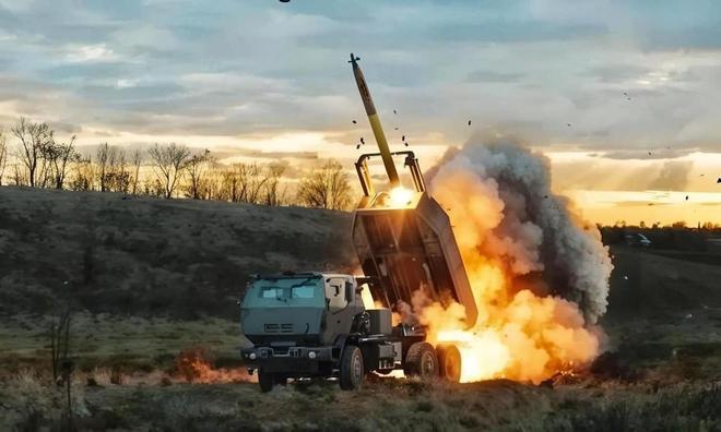 美国向台湾出售实战经验丰富的武器系统——82套海马斯火箭。

18日据台媒报道美