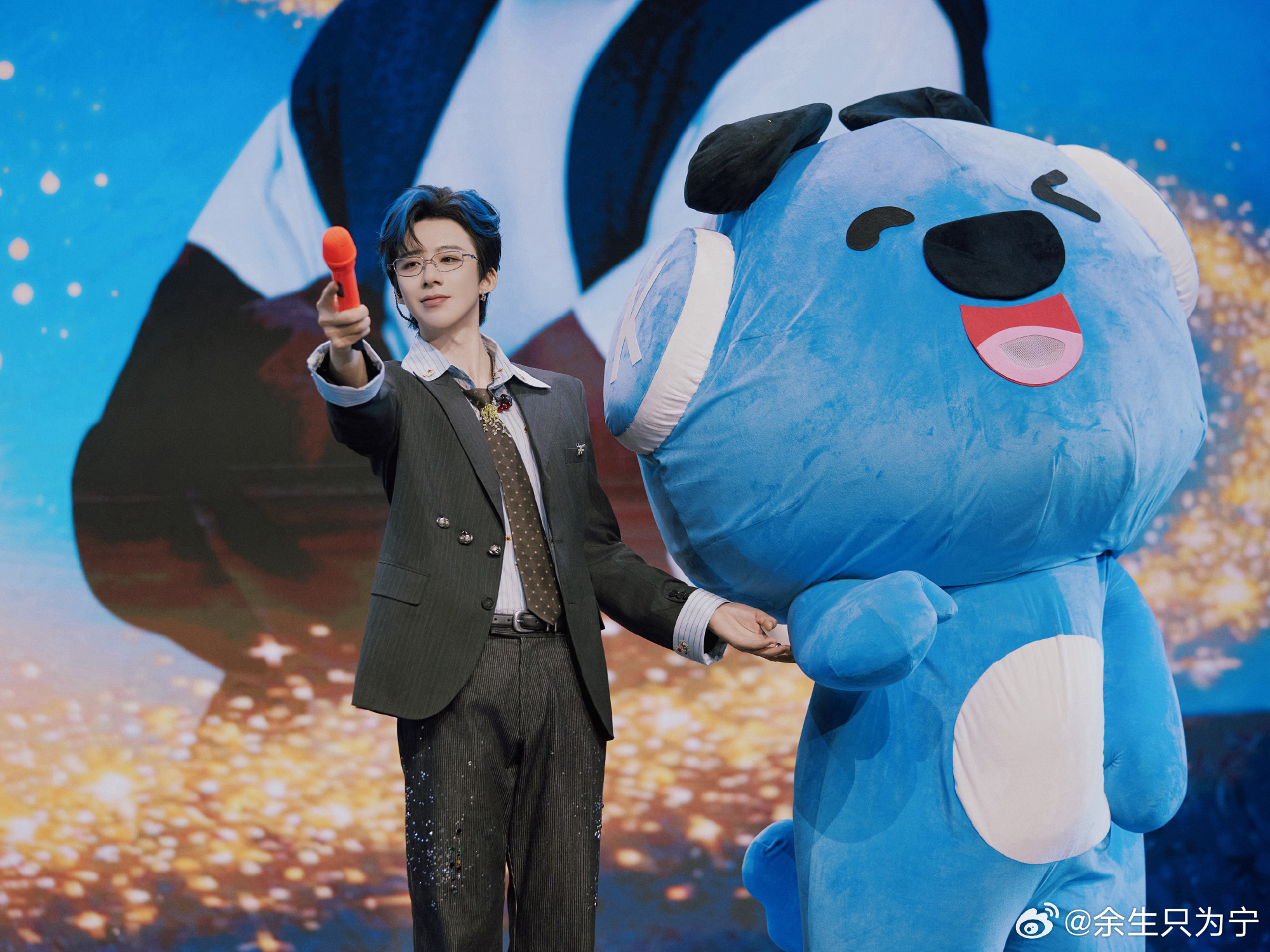 刘宇宁高原 | 刘宇宁铁证 | 摩登兄弟 刘宇宁，浮世万千，吾爱有三，日月与卿，