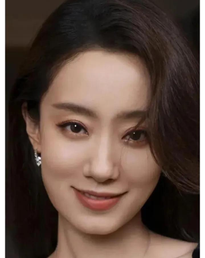 张小斐姬圈走红，双女主剧演绎新篇章

在姬圈这个独特的文化群体中，张小斐以其卓越