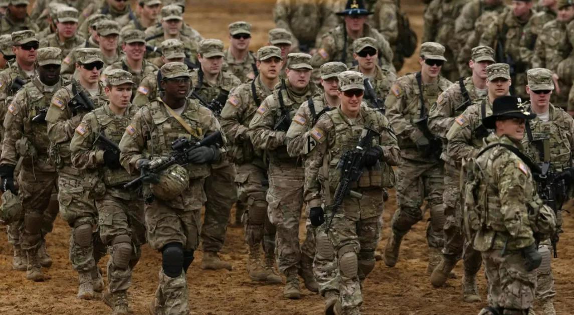 半岛电视台报道，当地时间31日，伊朗外长阿拉格齐在社媒发文，呼吁沙特阿拉伯驱逐驻