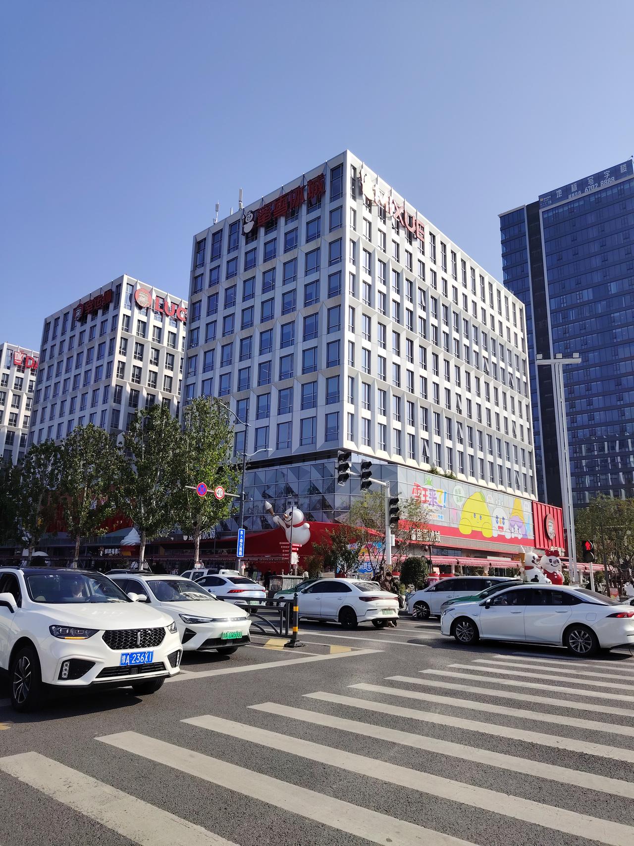 聪明反被聪明误，坏心眼亲家母失算了。
        许多年前，我和老公从市区来