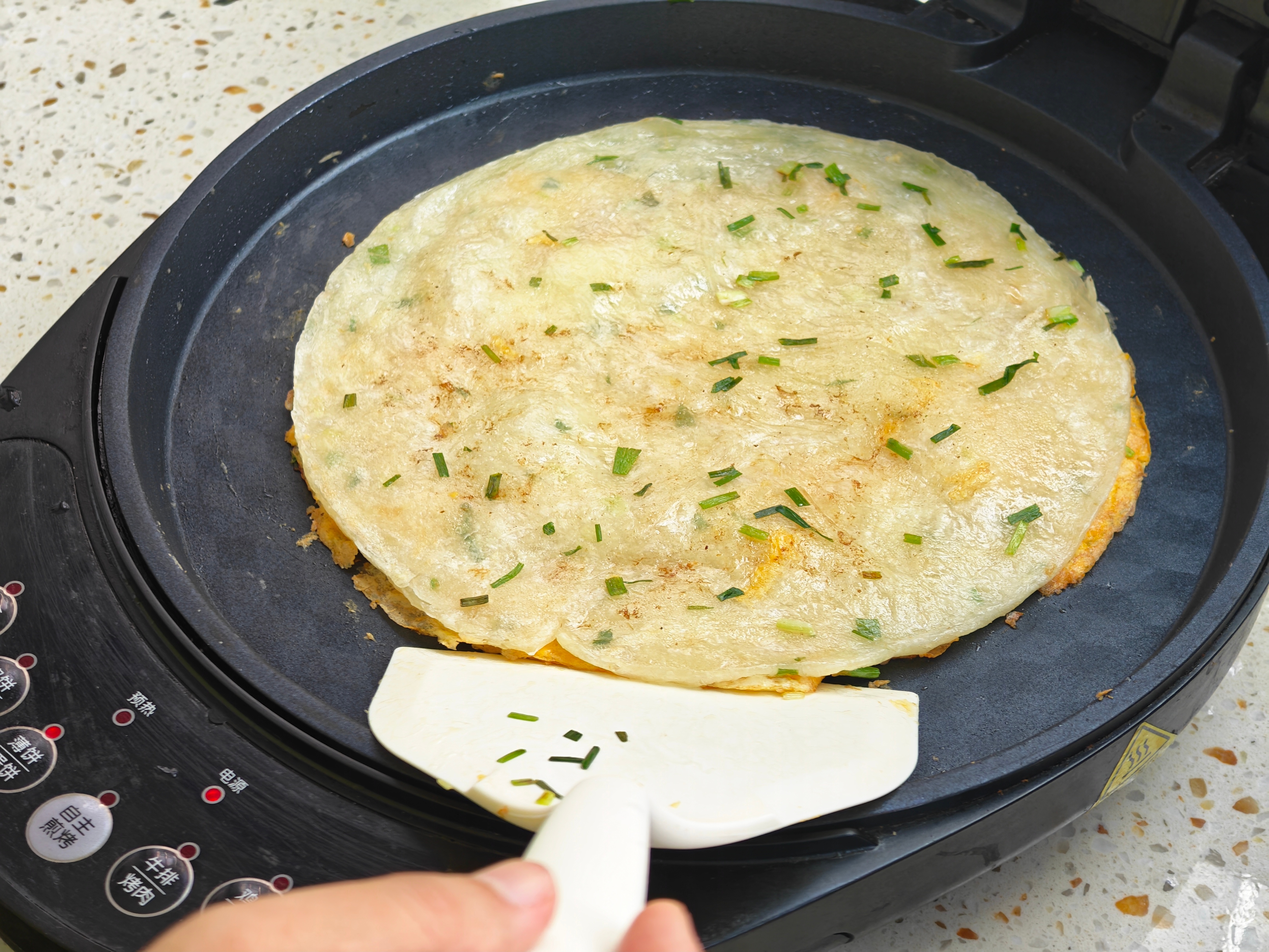 老婆饼？不就是老婆做的饼吗？