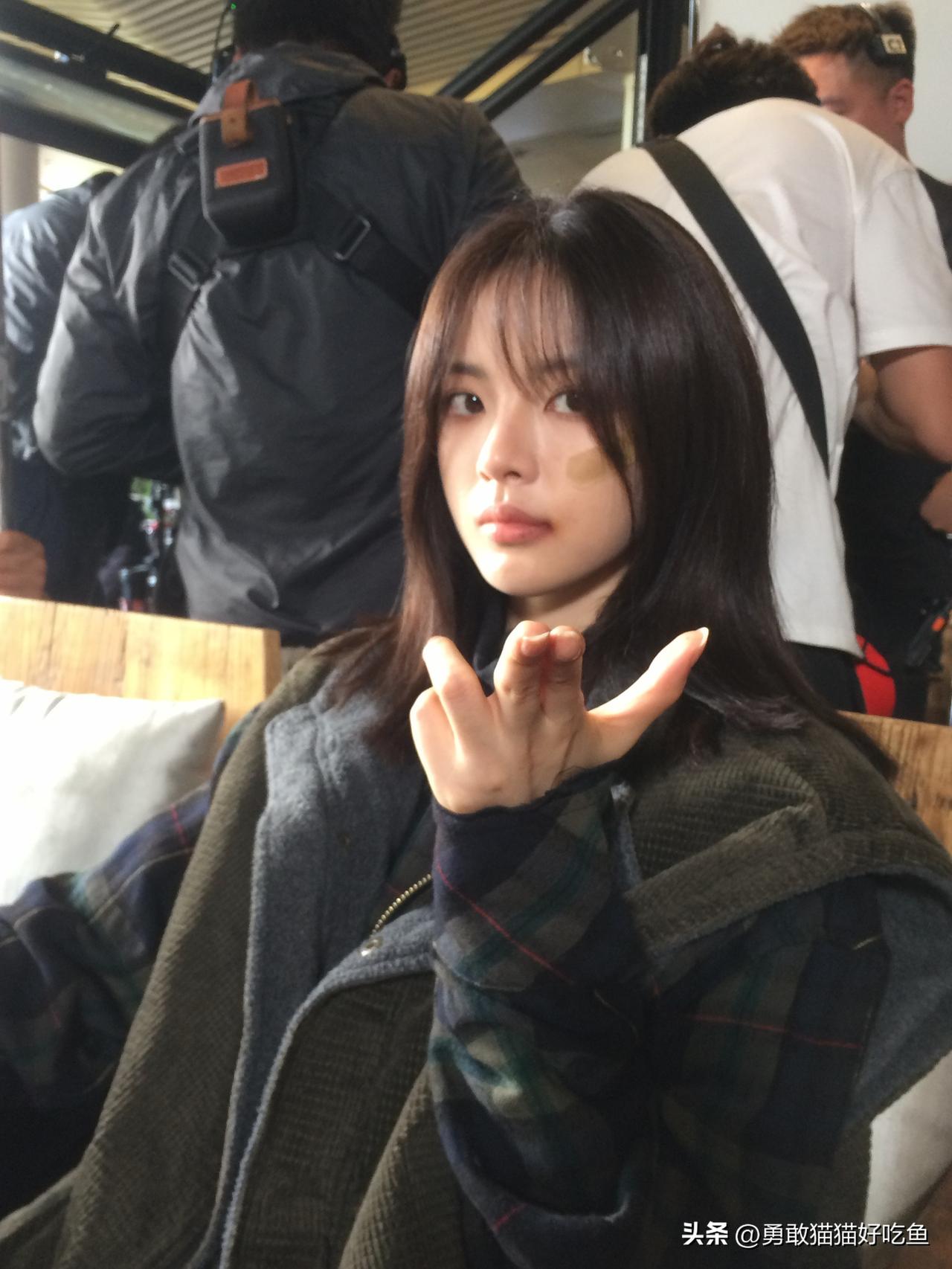 杨超越分享图片