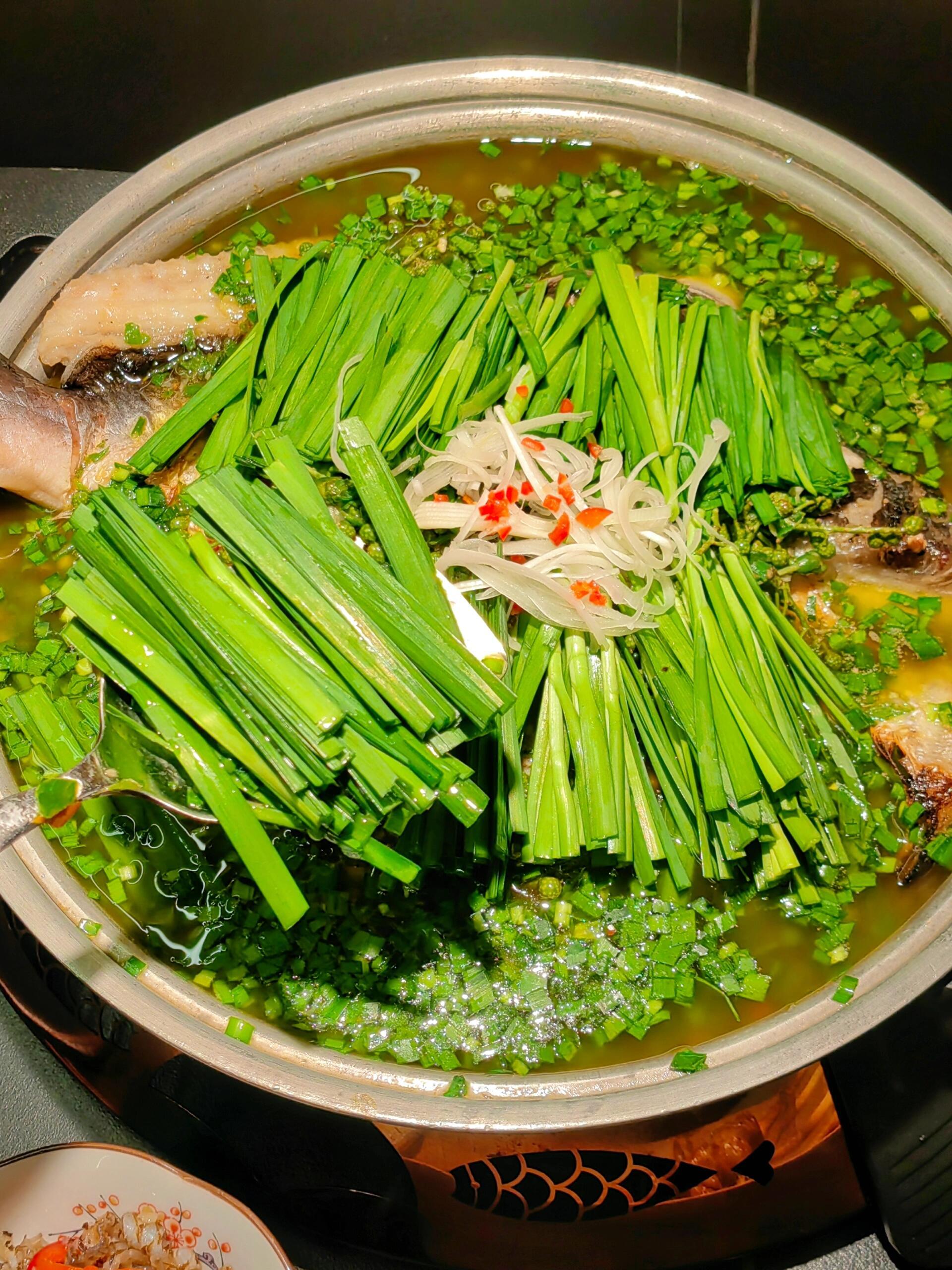 身边的年味  一人一道年夜菜  |  我的宝藏食谱 韭菜＋烤鱼🐟鲜嫩多汁的鱼肉