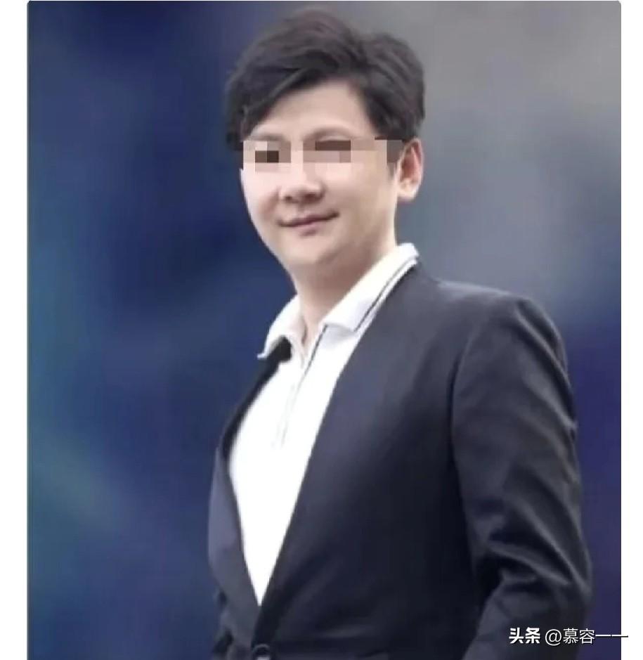 华南理工大学艺术学院撞人的金老师，此时此刻肠子都悔青了吧！有可能他会面临以下3个