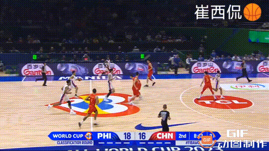 逐球分析！克拉克森是如何打懵中国男篮的！

图一：上半场克拉克森鲜有表现机会，只