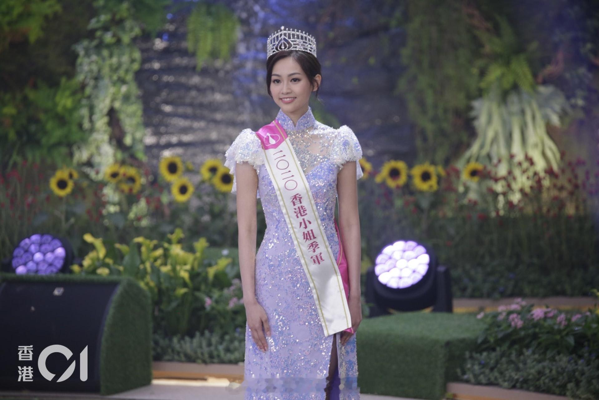 TVB力捧清纯小花突晒低胸相发感性文疑陷情伤　本人亲自回应 | 香港01现年27