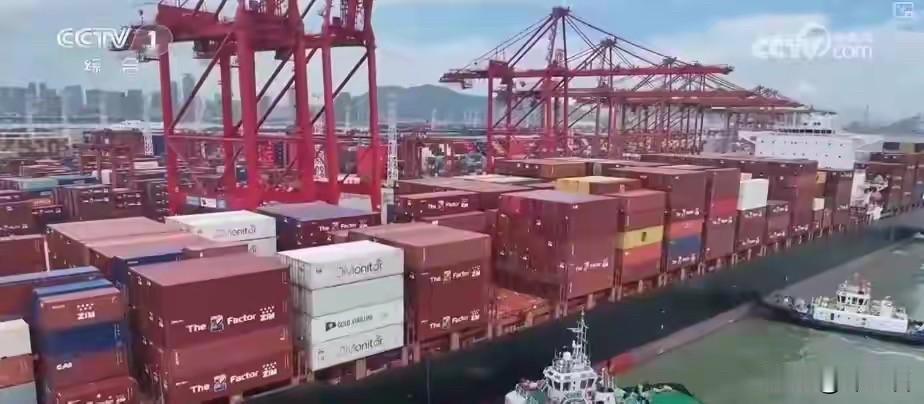 别光盯着“4.7%”三个数字傻乐——真正狠的，是这3.6万亿增量背后，中国经济悄
