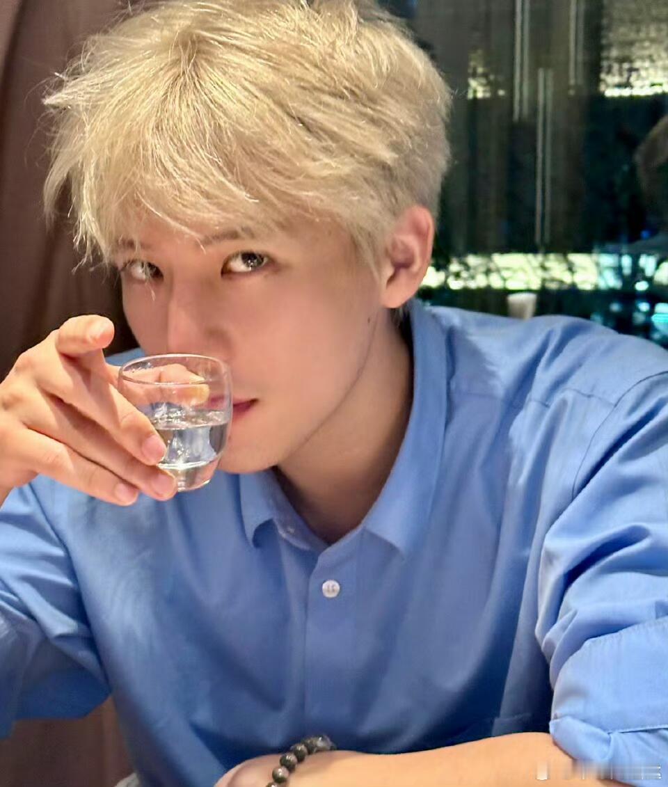 这个我是真想谈😇王安宇男友视角大放送粉王安宇是一件幸福感很强的事 王安宇见面会