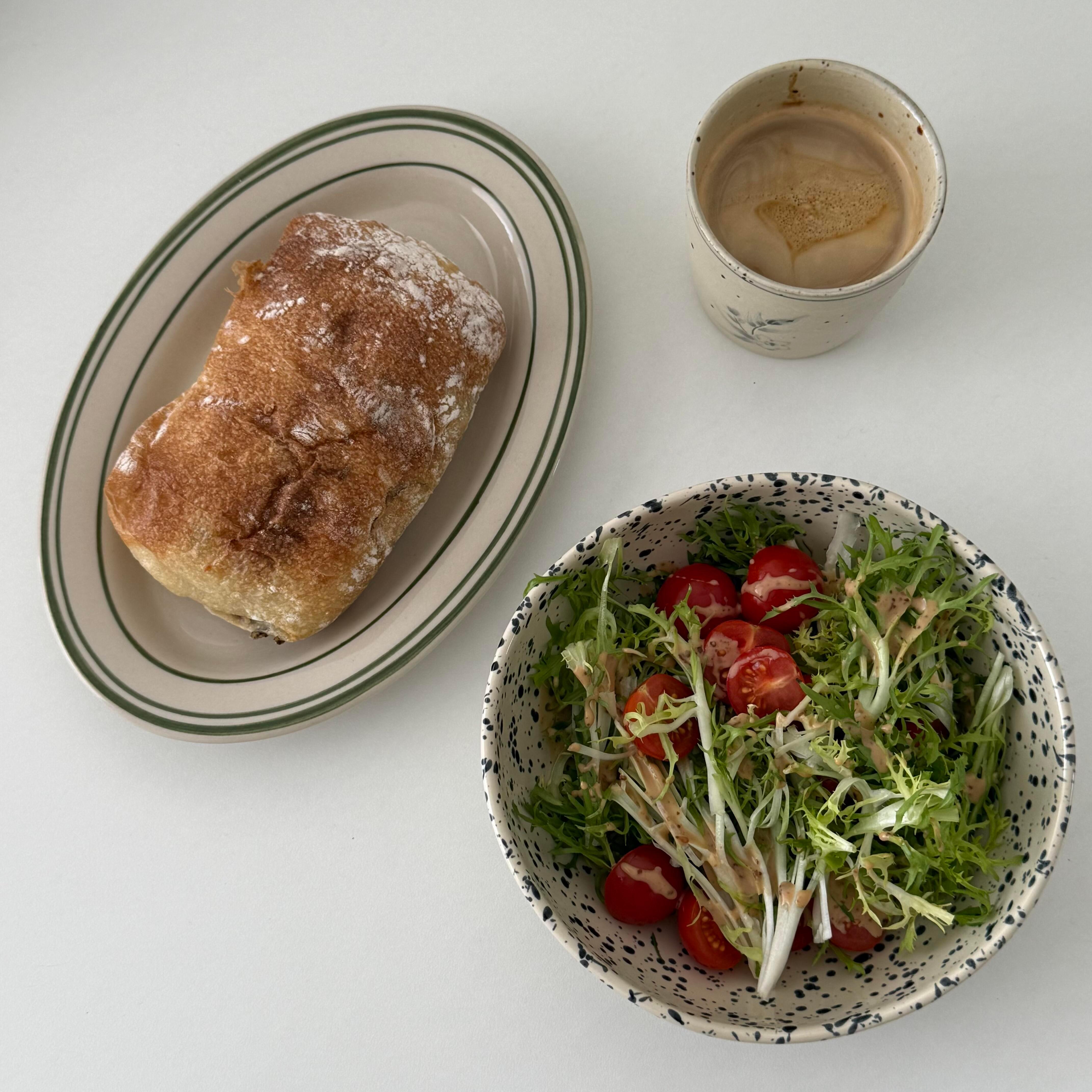 🌿 ‣ 𝘆𝗮☺︎ᯓ ⃝🤙🏻 生活是彩色的🌈 