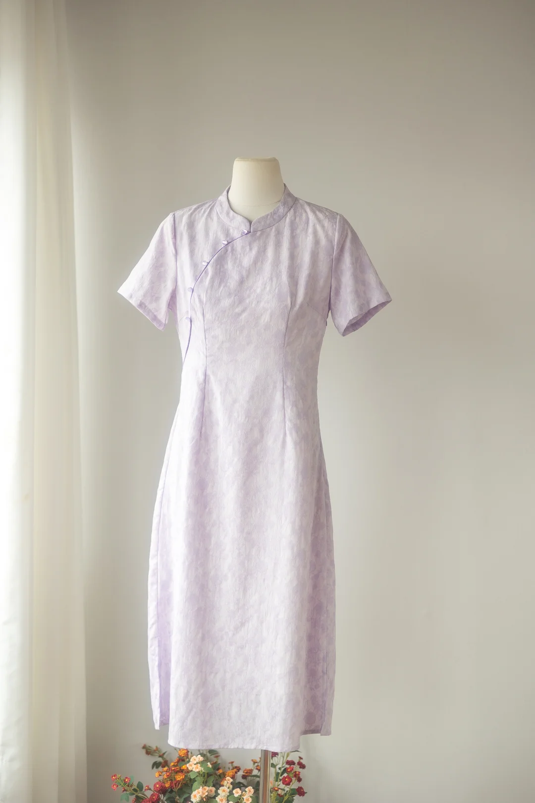 淡紫色提花旗袍裙｜改良日常