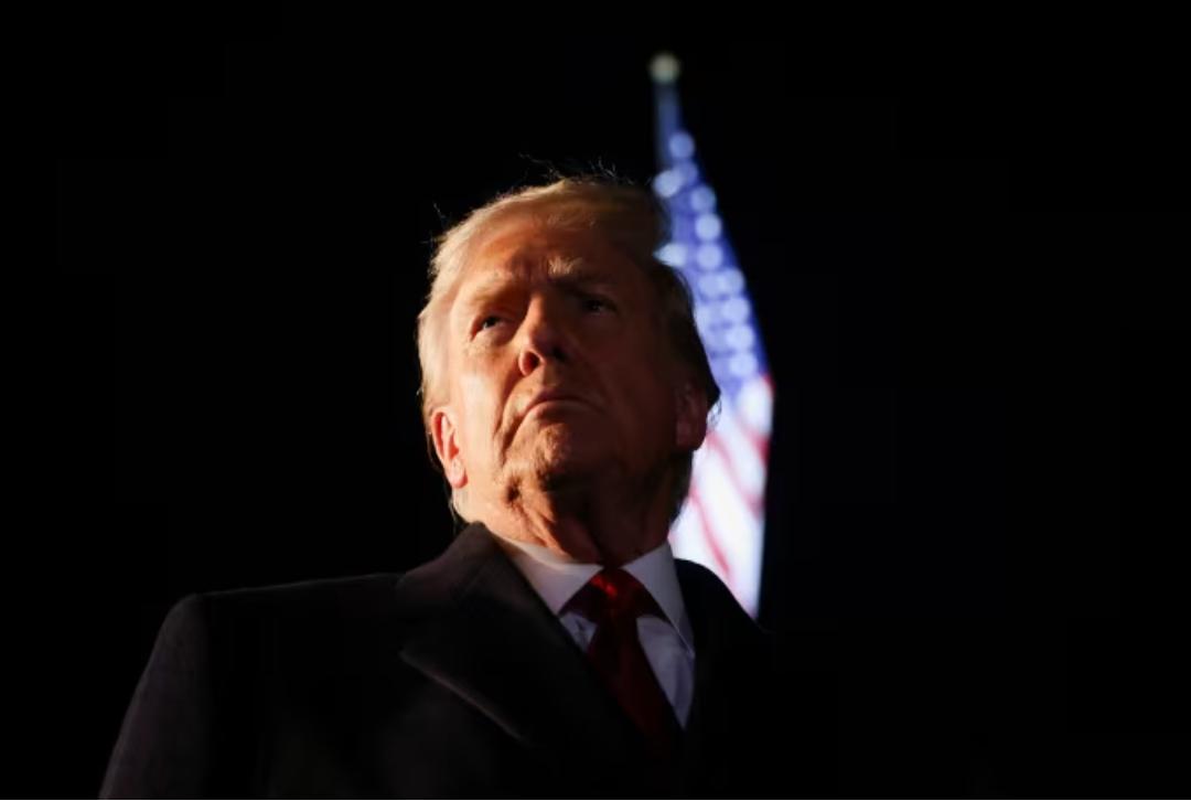 特朗普抢先喊“我让步”，美股大豆涨停；三小时后中方通稿出炉，通篇“暂停一年”——